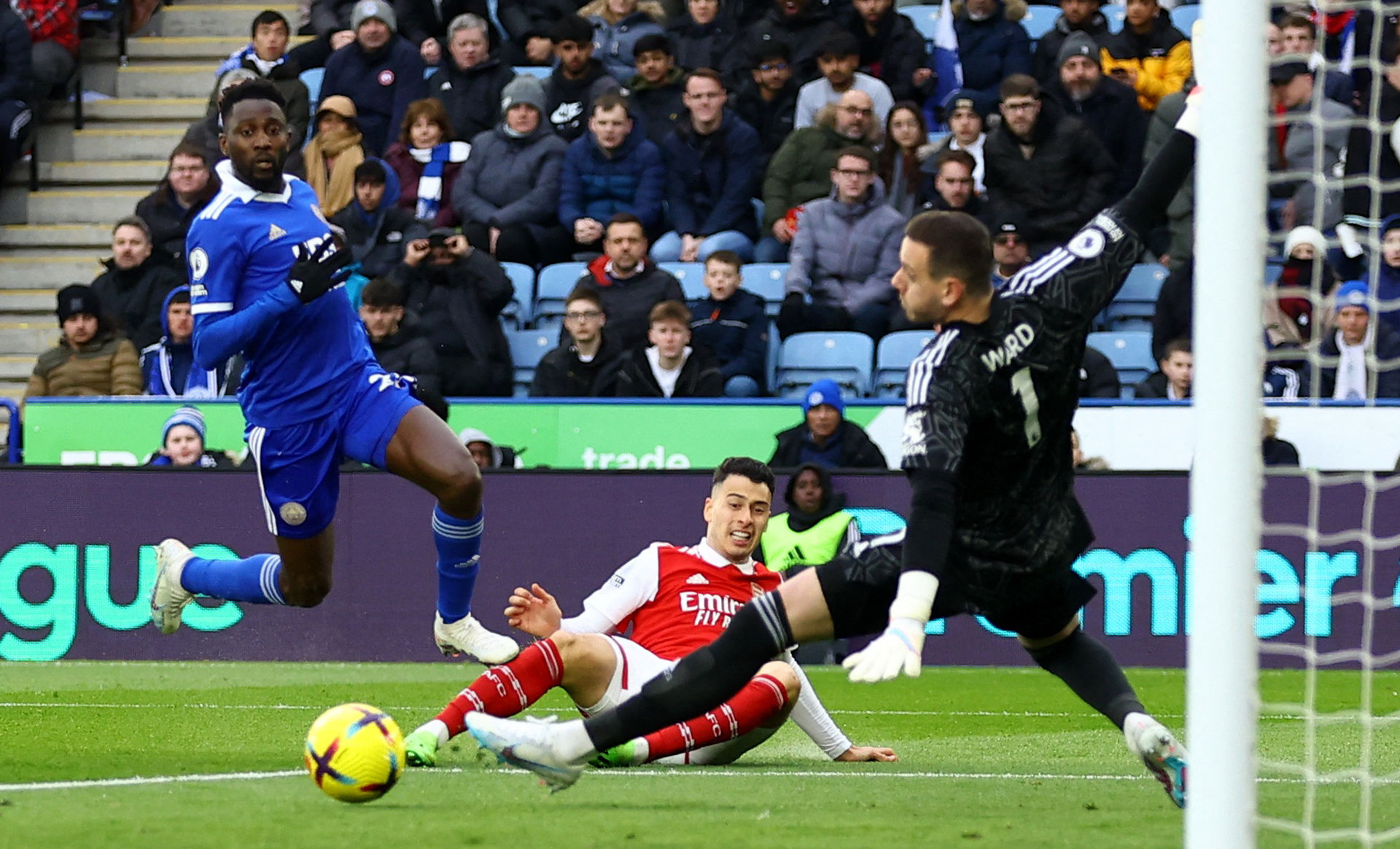 律的威严 律的威严